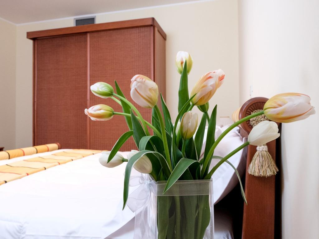 Appia Antica Hotel Corato Exterior photo